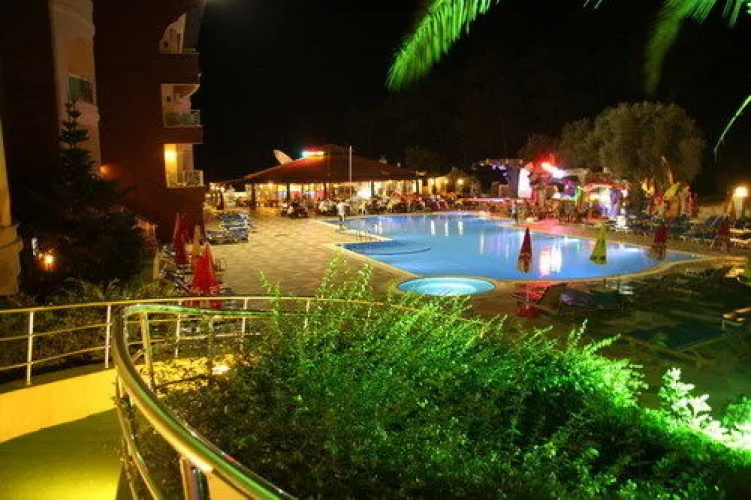 Club Green World