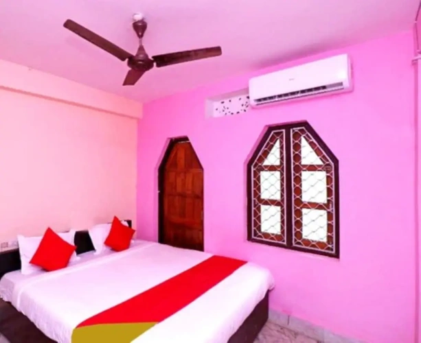 Deluxe Double room with city view