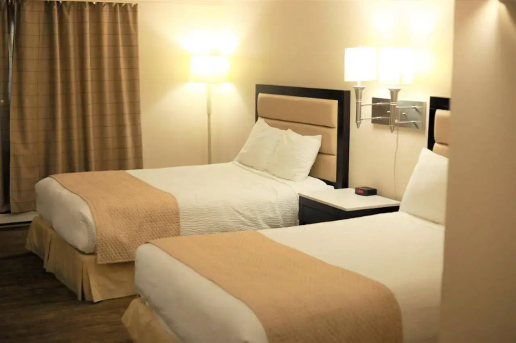 North Star Inn & Suites