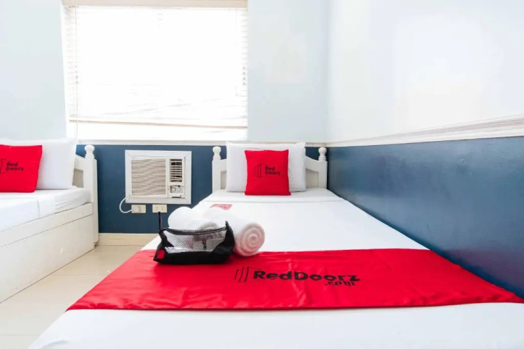 RedDoorz @ Bonifacio St Cebu