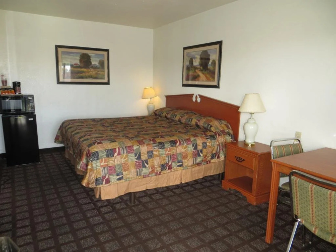 Big 6 Motel