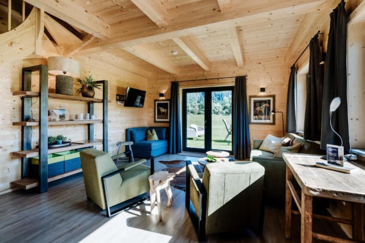 2 Bedrooms Chalet