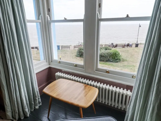 Astondene, East Cliff