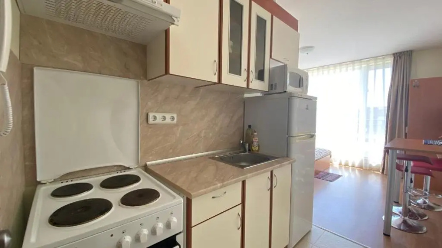 Studio in Sunny Beach 2