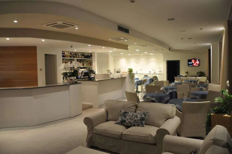 Tullio Hotel
