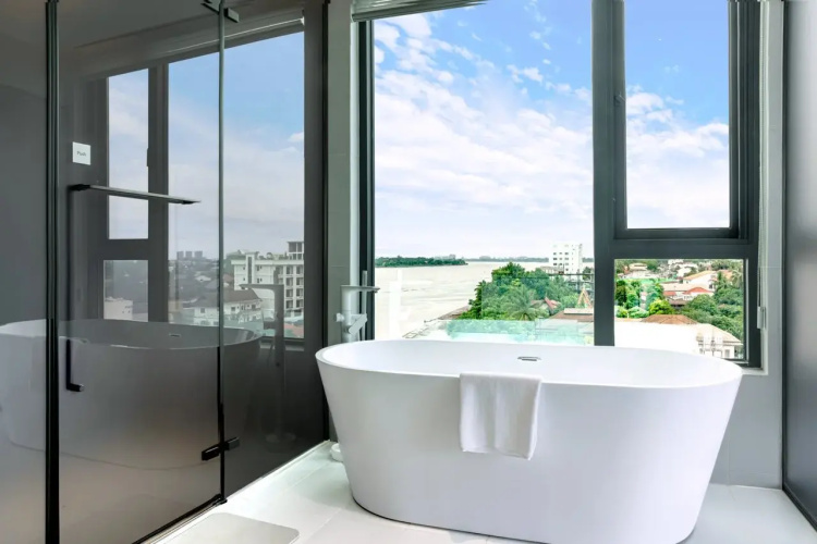One Riviera Hotel and Residences