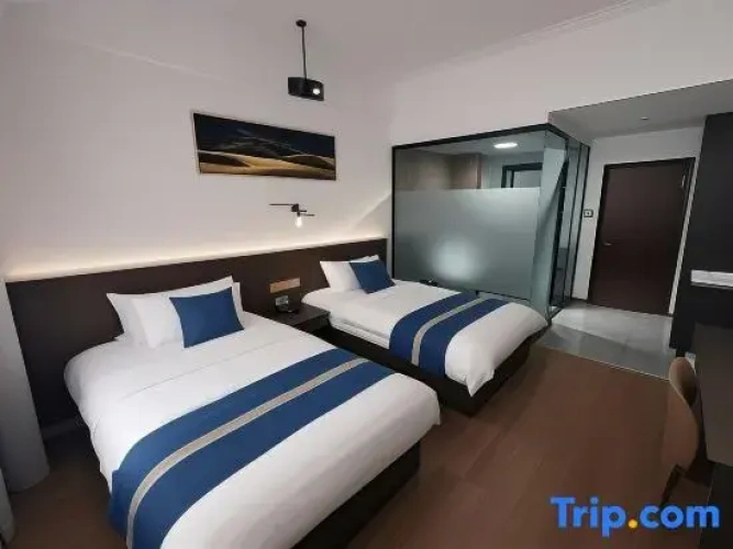 Premium Twin room