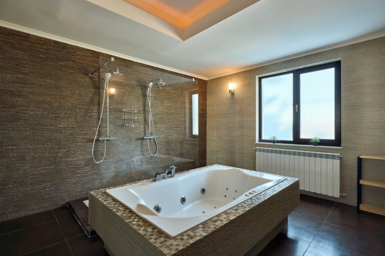 3 Bedrooms Apartment