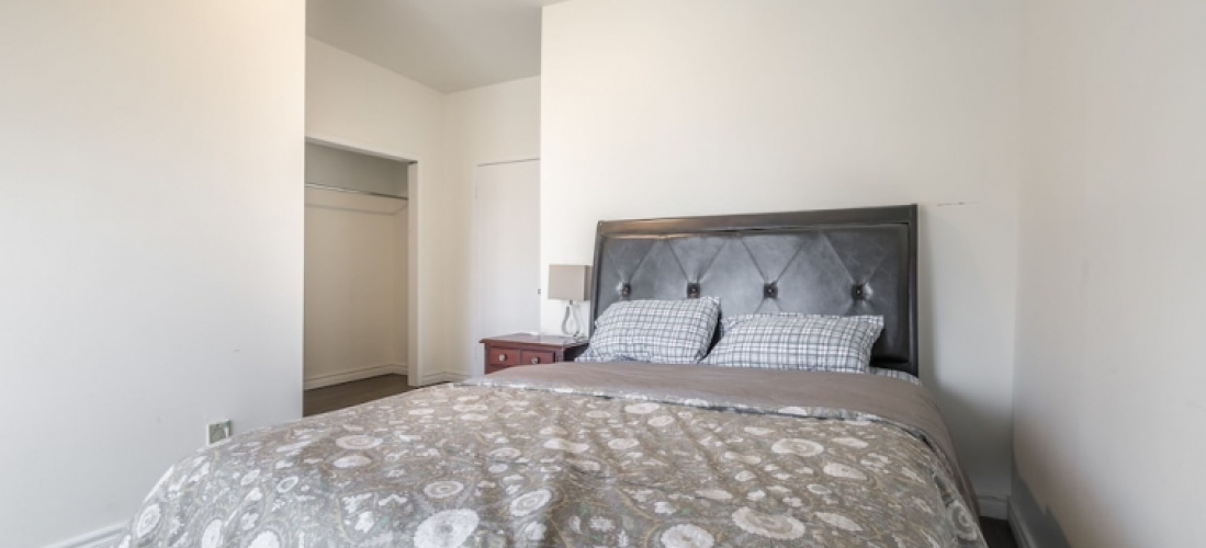 Allan Gardens Bed & Breakfast