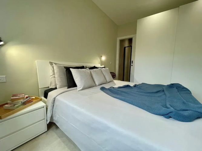 Bugibba Square Seafront LUX Apartments