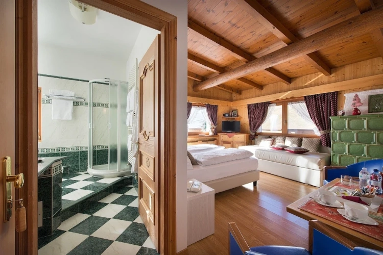 Standard Double room with mountain view