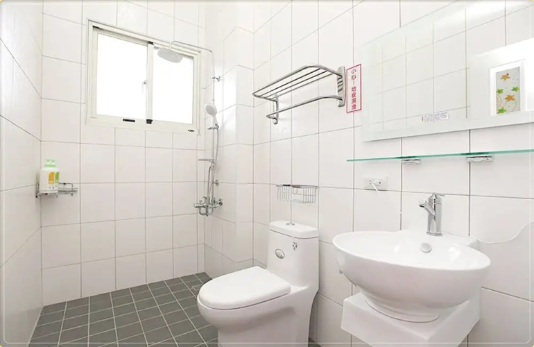 6636 B&B
