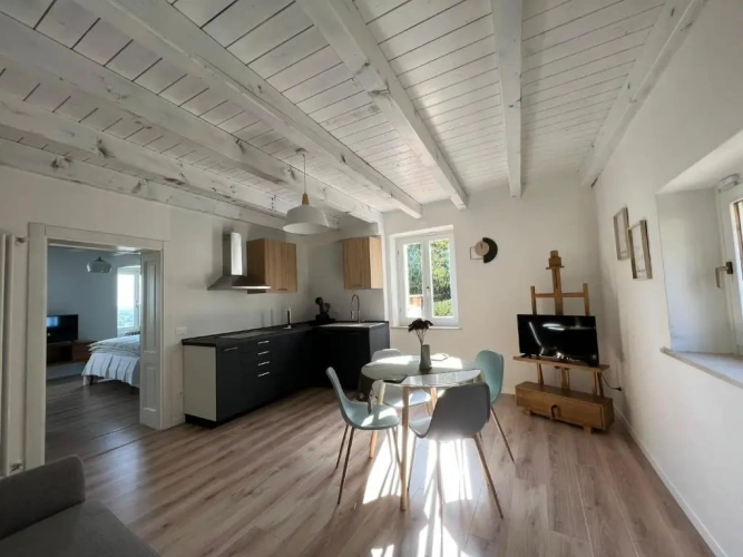 Apartment with mountain view