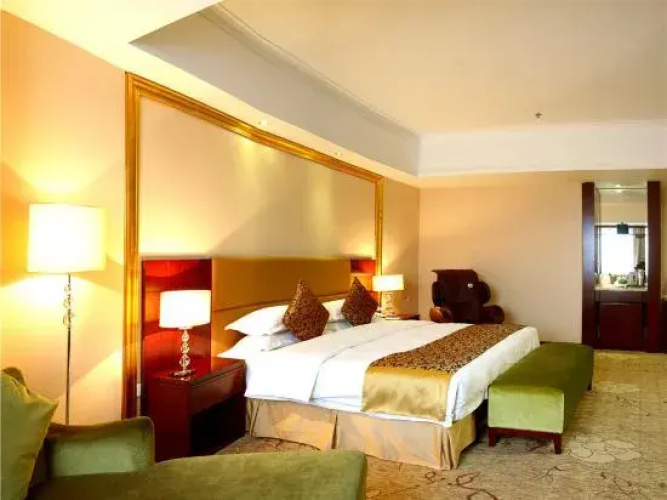 Shenyang Commercial Plaza Co., Ltd. Ming Wah Wah Hotel