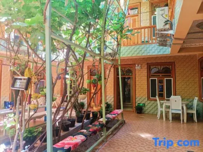Kashgar Courtyard Style Homestay