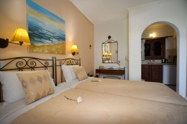 Sunset Studios & Apartments - Adults Only