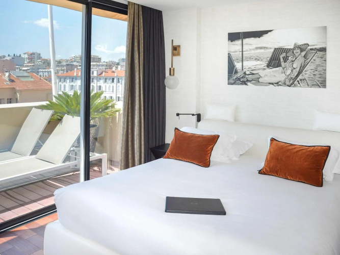 Hôtel Cannes Centre Univers