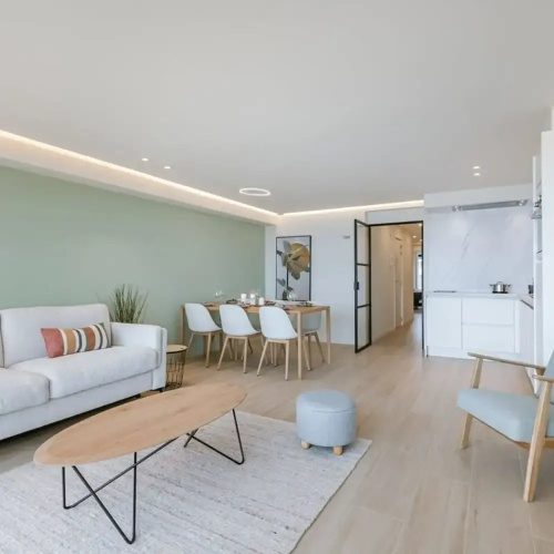 Pleasant Apartment With Frontal sea View