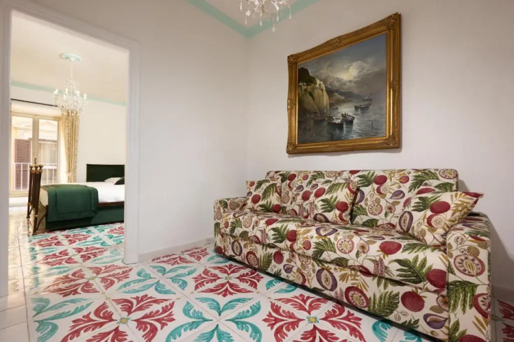 Delfini Trevi House