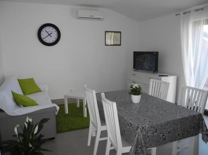 Apartment Anton CK 31 pax
