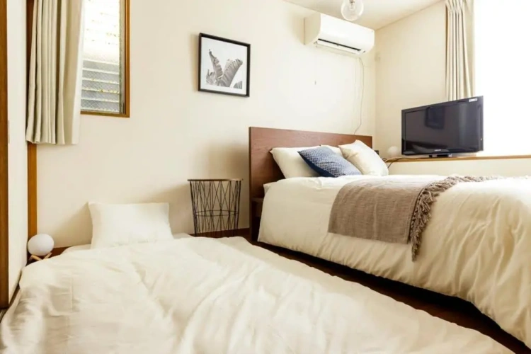 2 Bedrooms Apartment