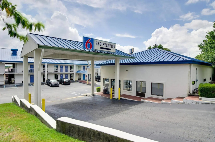 Motel 6 Atlanta Ga - Stone Mountain, GA