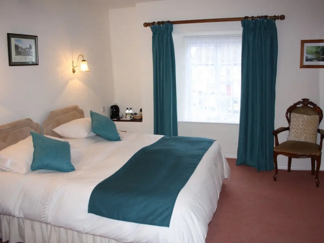Half Moon Inn