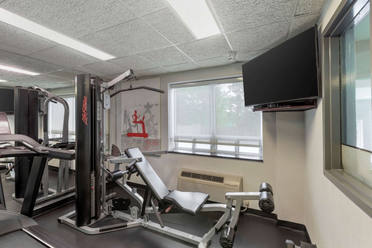Best Western Plus Burlington Inn & Suites photo 22