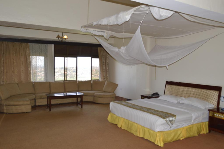 Hotel International 2000