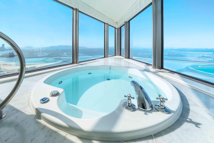 Hilton Fukuoka Sea Hawk photo 19