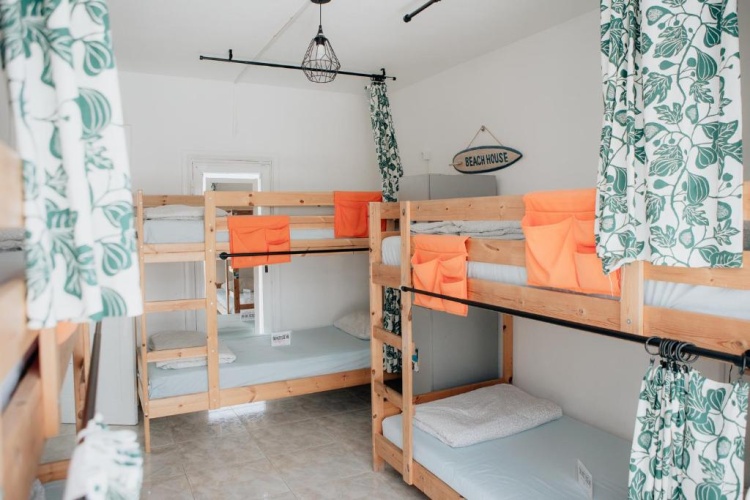 Bed in Dorm with balcony and with view