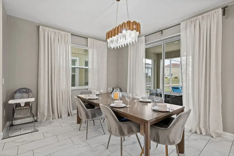 Magical 6BR Retreat With Pool Best Location