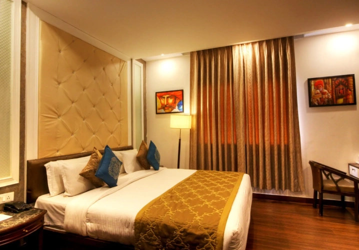 Standard Club room