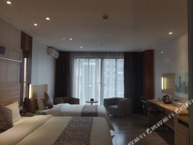 Premier Twin room