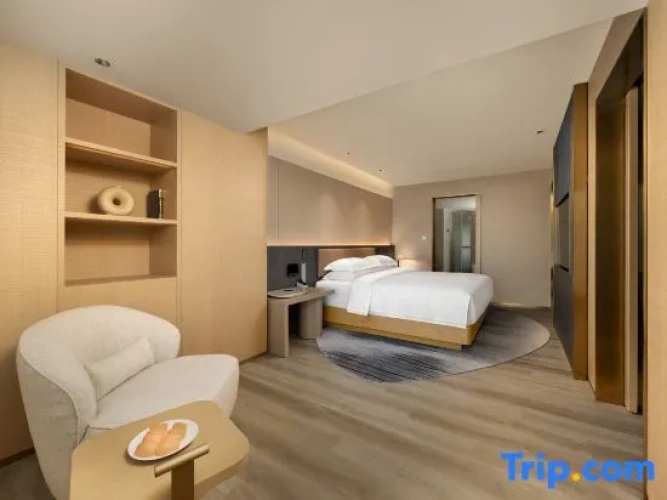 1 Bedroom Luxury Suite