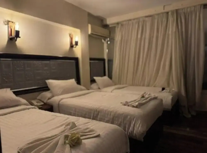 lora Altahrir hotel
