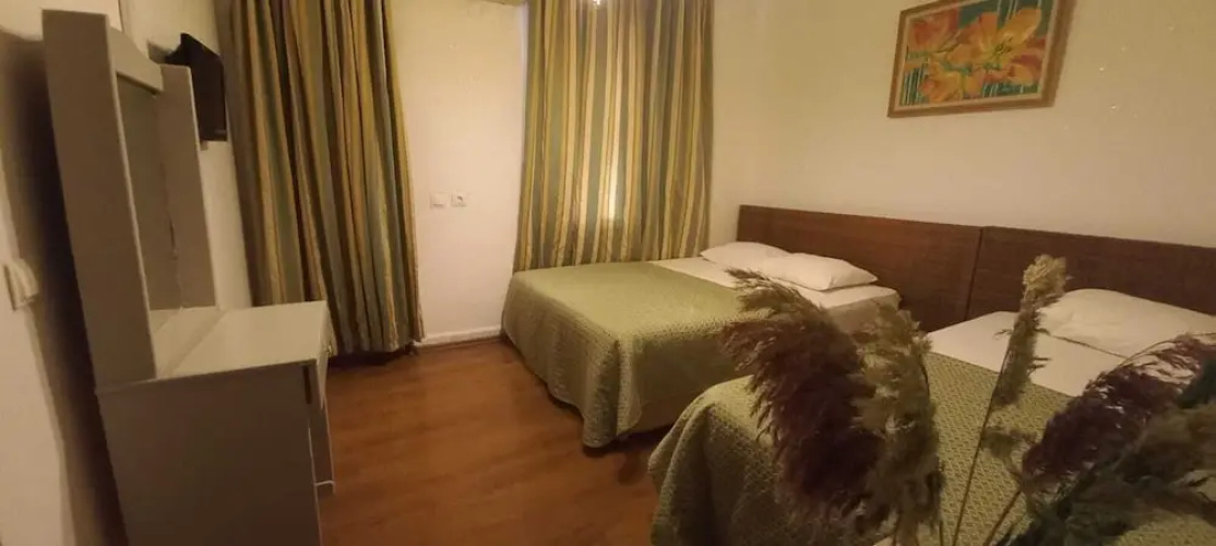 Mert Hotel