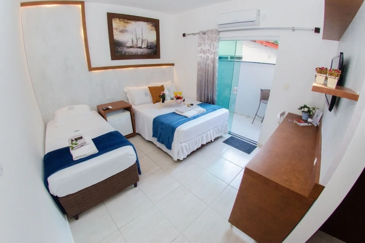 Standard Triple room