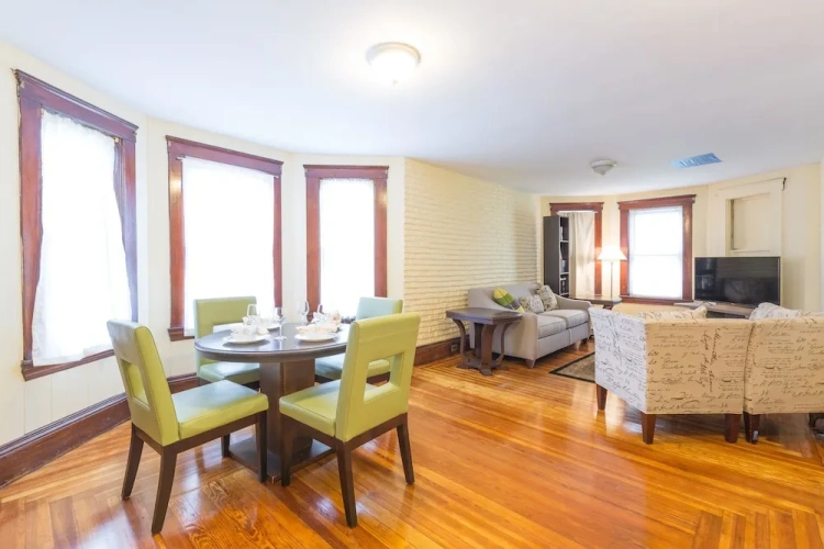 4 Bedrooms Standard room