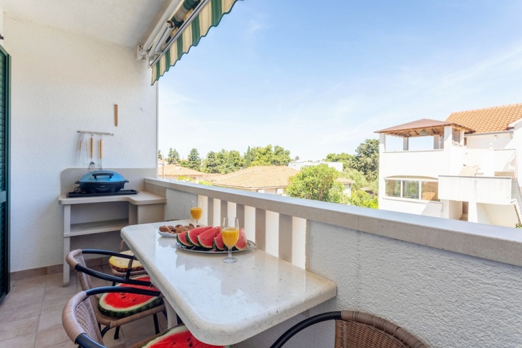 2 Bedrooms Apartment with balcony
