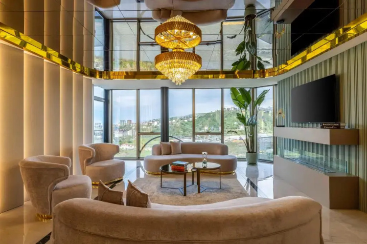 Rossi Luxury Hotel
