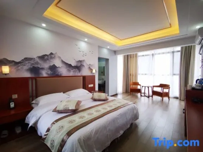 2 Bedrooms Deluxe Family Suite
