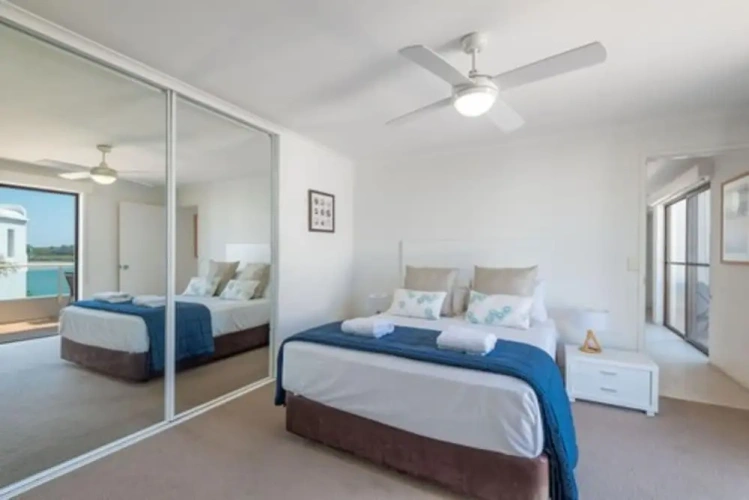 Deluxe Twin room with water view