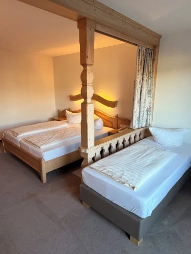 Standard Triple room with balcony