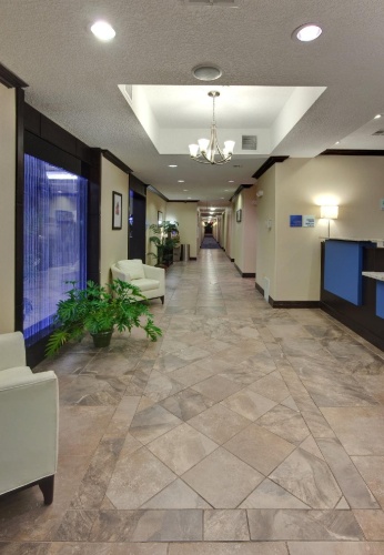 Holiday Inn Express And Suites Albuquerque Airport photo 14