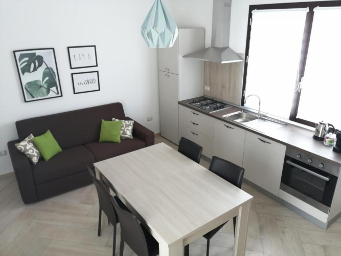 2 Bedrooms Apartment
