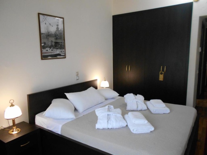 Standard Double room with city view