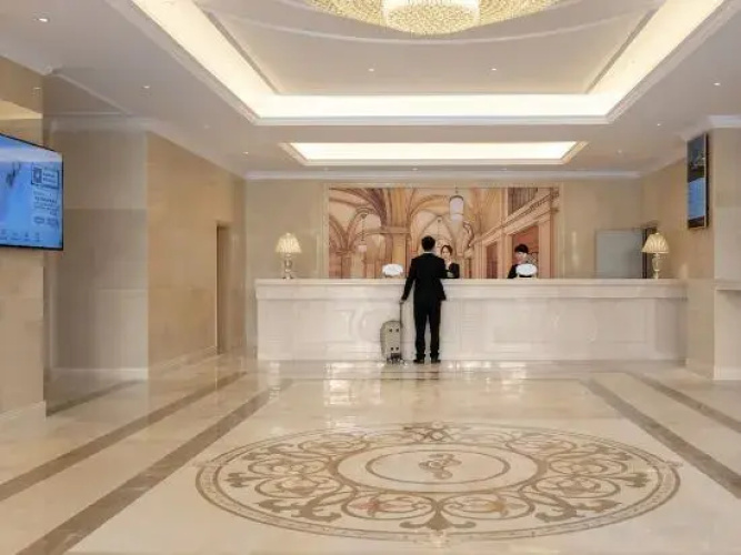 Vienna Hotel (Jinning Yongle)