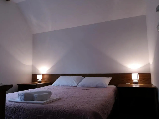 Guest House Tiha noć