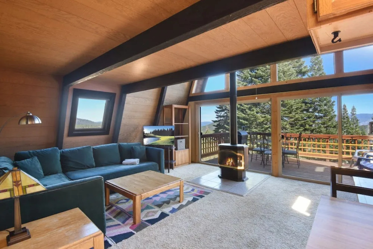 Cozy Mountain View A-frame